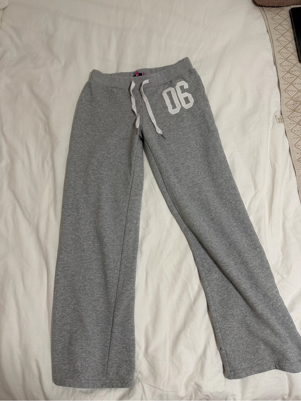 Edikted Gray Wide Leg Sweatpants with White '06' Graphic